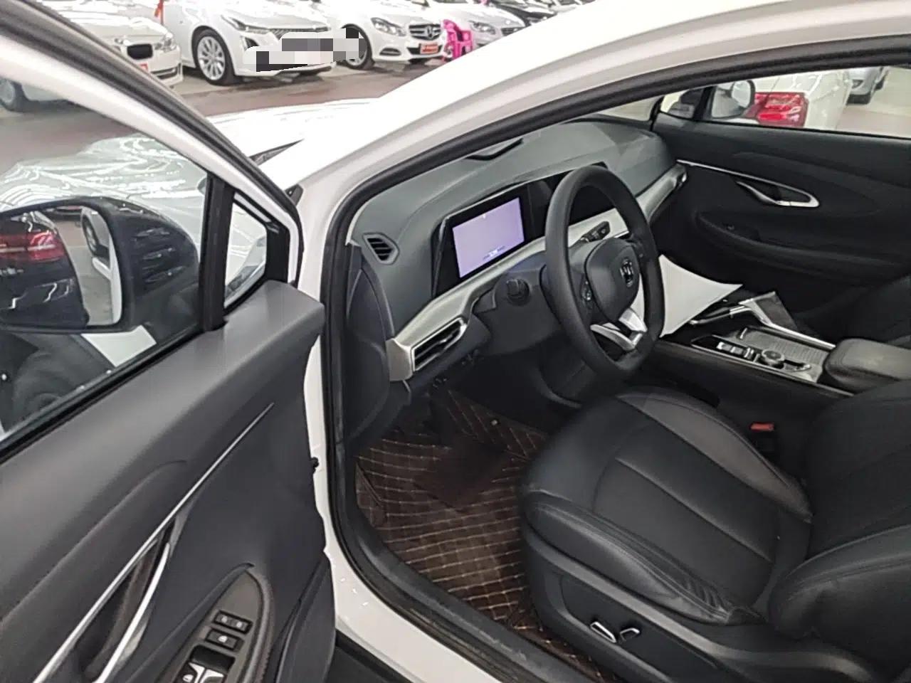 CHANGAN UNI-T 2020 1.5T Prestige Version — миниатюра 19