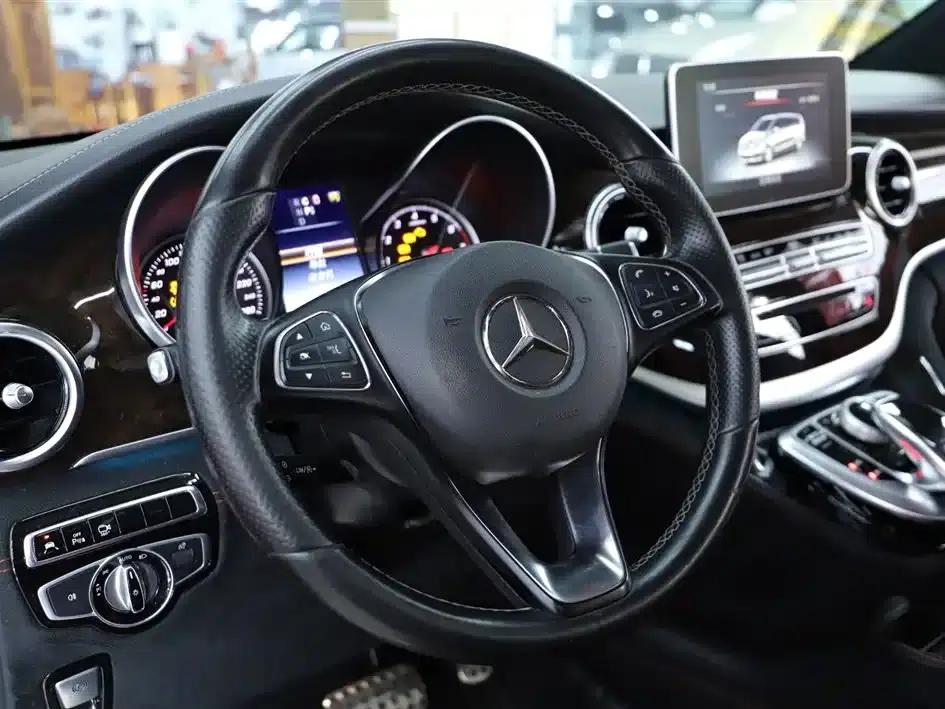 Mercedes-Benz V-Class 2016 V 260 Premium Edition — миниатюра 15
