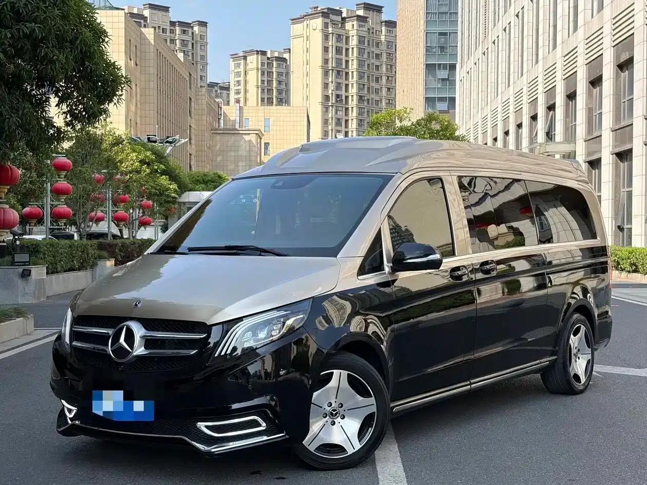Mercedes-Benz V-Class 2022 V 260 L Long Wheelbase Premium Edition — миниатюра 1