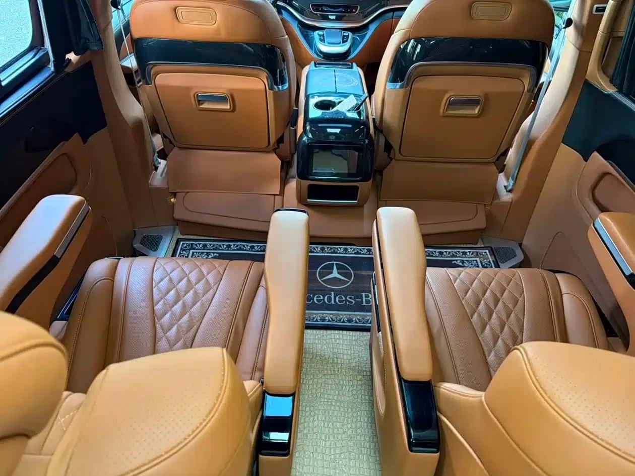 Mercedes-Benz V-Class 2022 V 260 L Long Wheelbase Premium Edition — миниатюра 14