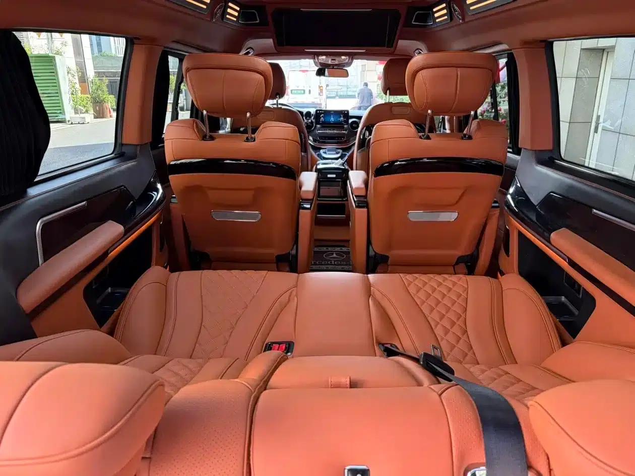 Mercedes-Benz V-Class 2022 V 260 L Long Wheelbase Premium Edition — миниатюра 21