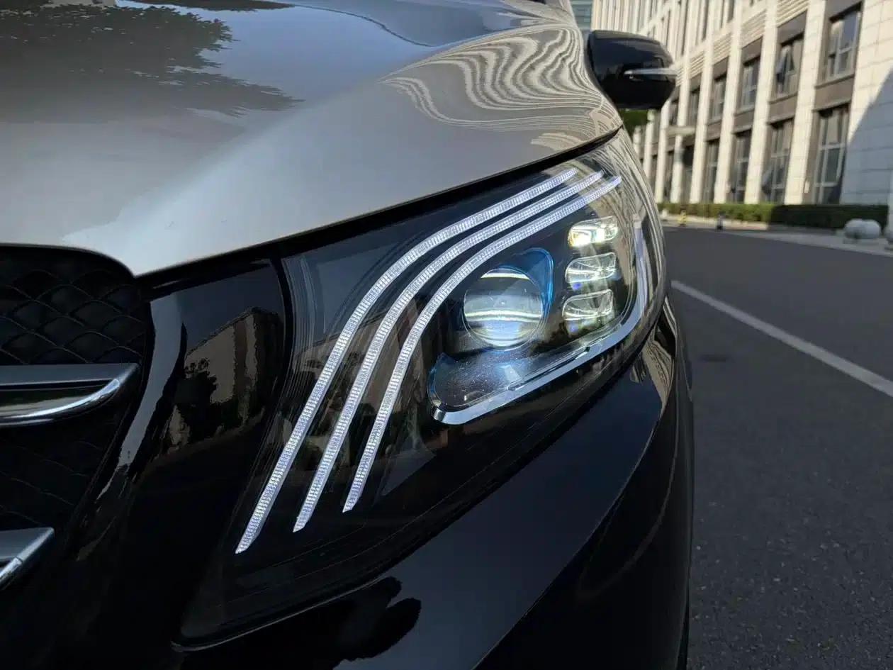Mercedes-Benz V-Class 2022 V 260 L Long Wheelbase Premium Edition — миниатюра 23