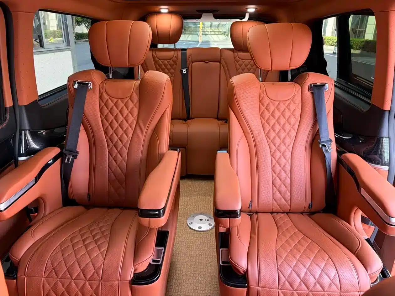 Mercedes-Benz V-Class 2022 V 260 L Long Wheelbase Premium Edition — миниатюра 4