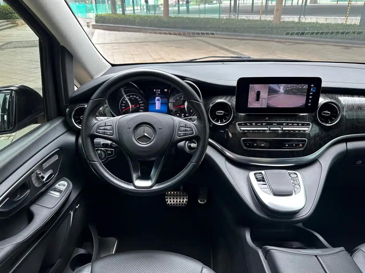 Mercedes-Benz V-Class 2020 V 260 L Long Wheelbase Luxury Edition — миниатюра 16