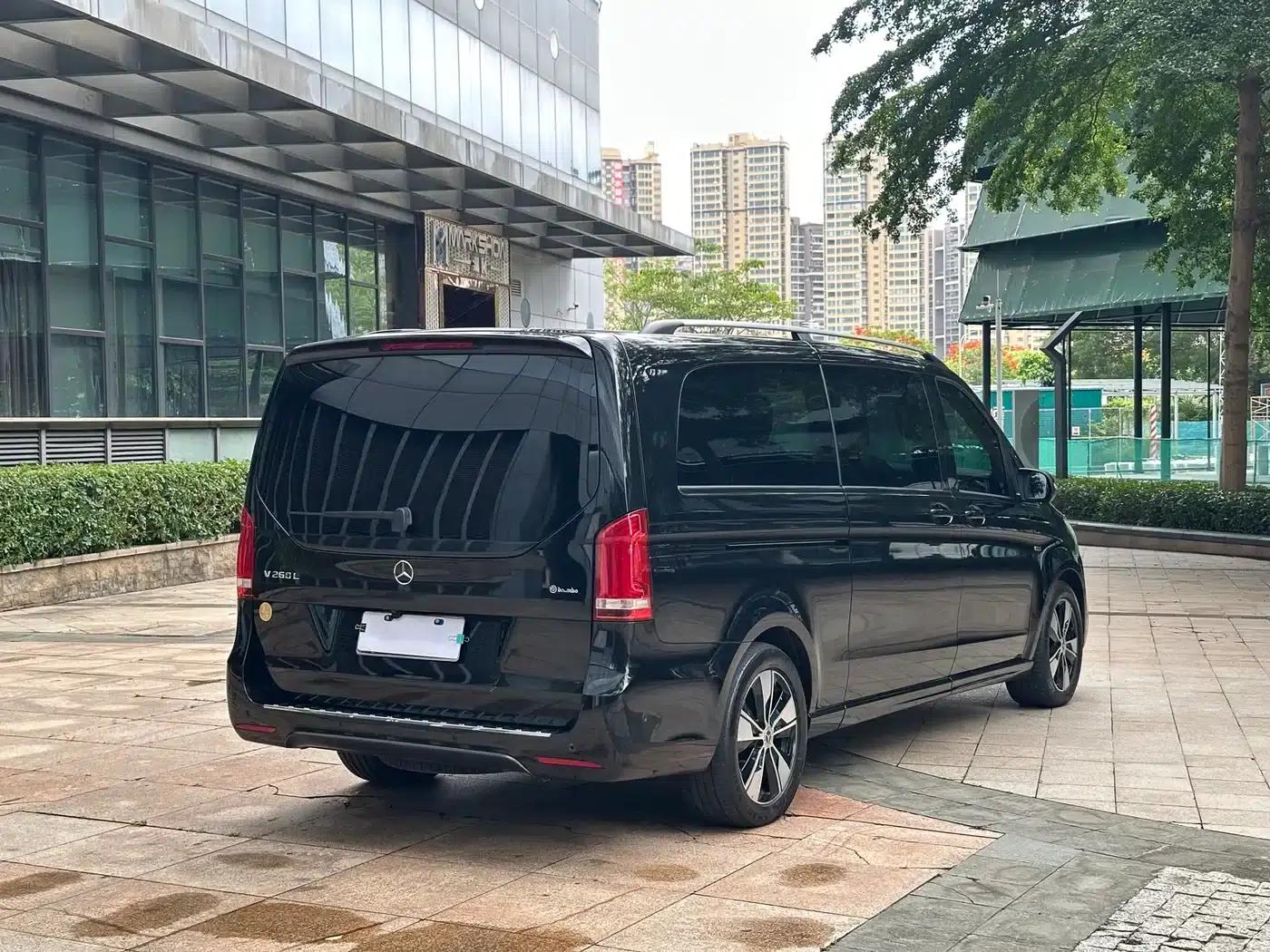 Mercedes-Benz V-Class 2020 V 260 L Long Wheelbase Luxury Edition — миниатюра 24