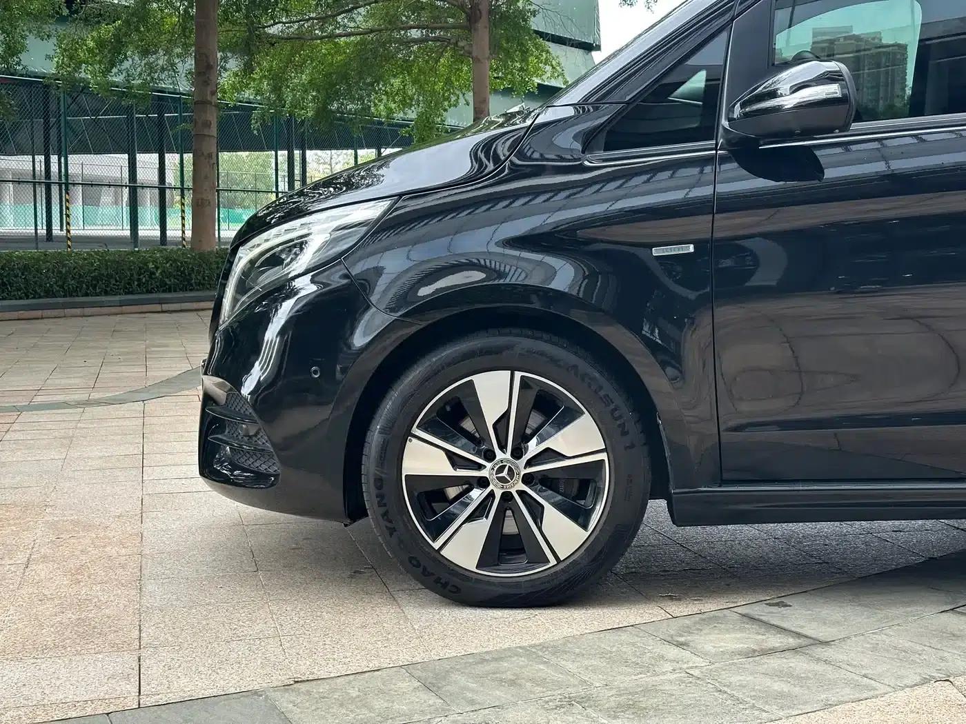 Mercedes-Benz V-Class 2020 V 260 L Long Wheelbase Luxury Edition — миниатюра 5