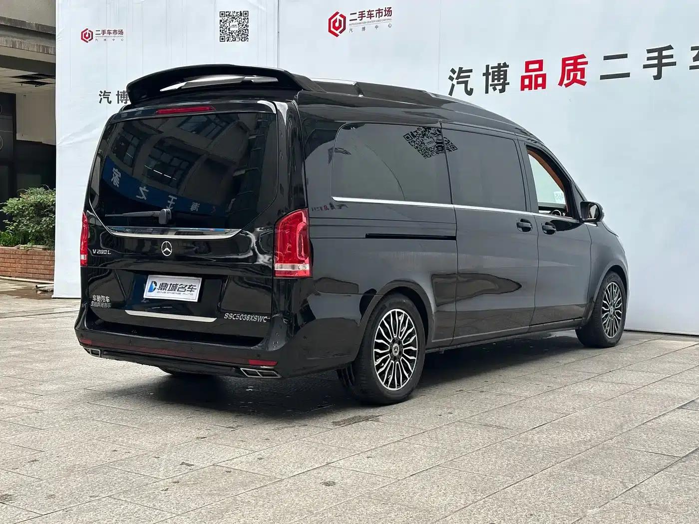Mercedes-Benz V-Class 2018 V 260 L Premium Extended Edition (China VI Emission Standard) — миниатюра 19
