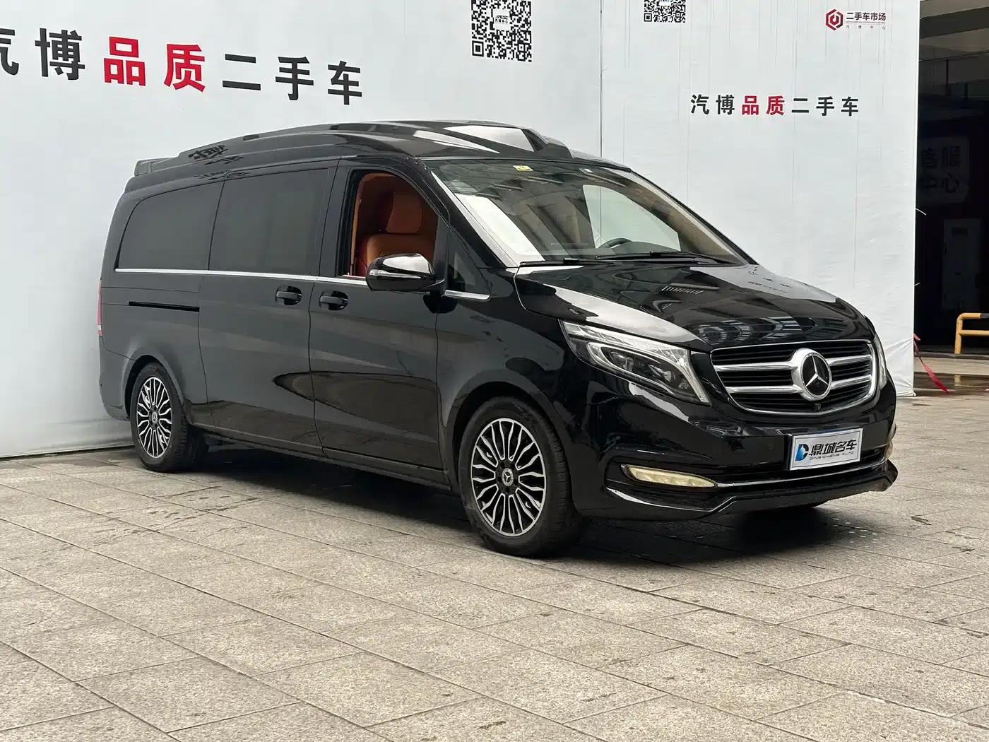 Mercedes-Benz V-Class 2018 V 260 L Premium Extended Edition (China VI Emission Standard) — миниатюра 3