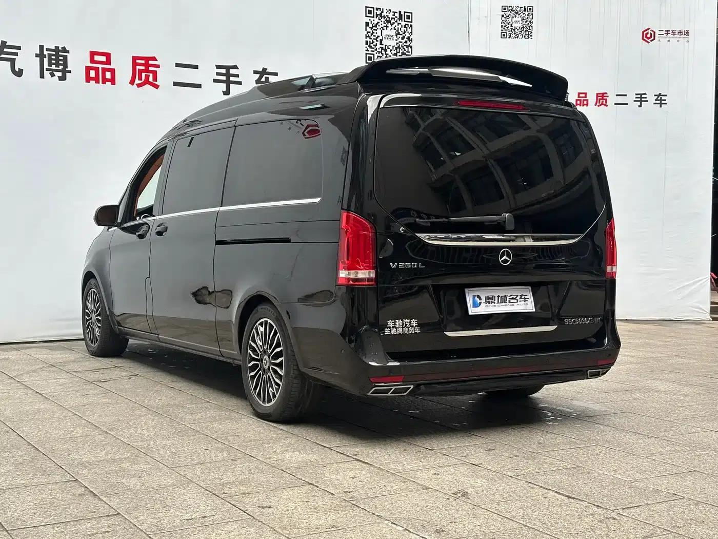 Mercedes-Benz V-Class 2018 V 260 L Premium Extended Edition (China VI Emission Standard) — миниатюра 21