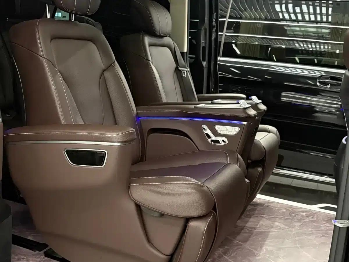 Mercedes-Benz V-Class 2024 V 300 Premium Edition — миниатюра 13