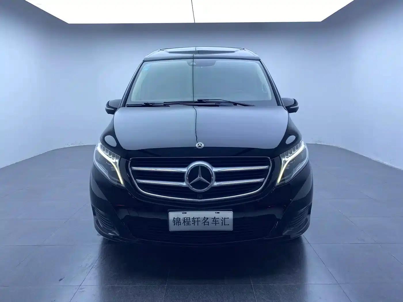 Mercedes-Benz V-Class 2018 V 260 L Premium Extended Edition (China VI Emission Standard) — миниатюра 2