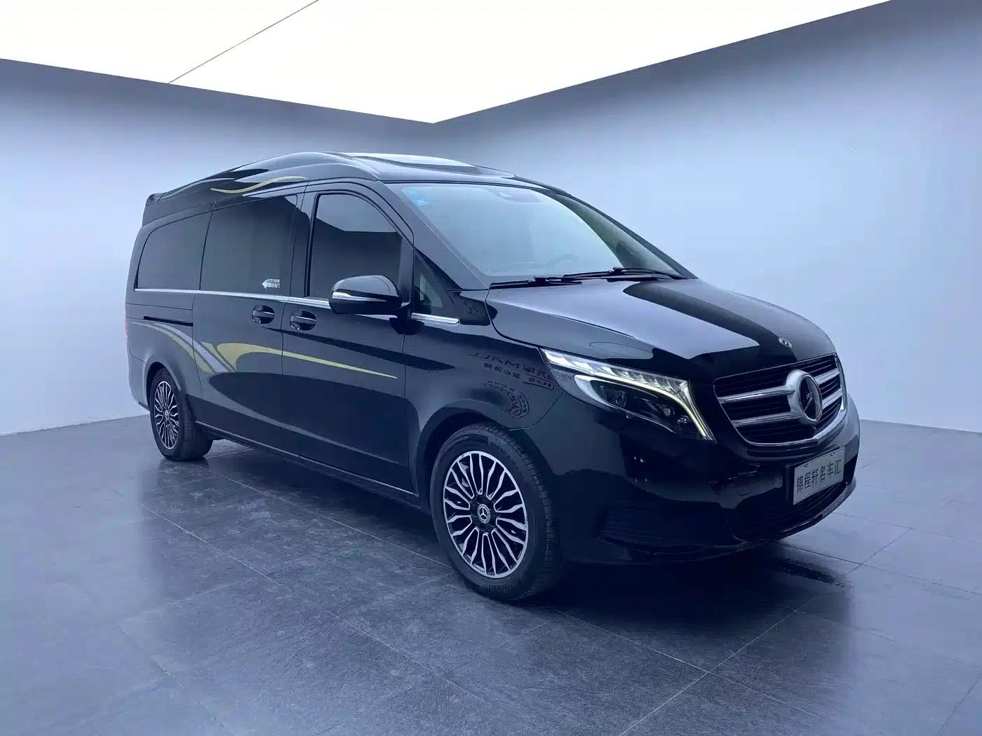 Mercedes-Benz V-Class 2018 V 260 L Premium Extended Edition (China VI Emission Standard) — миниатюра 3