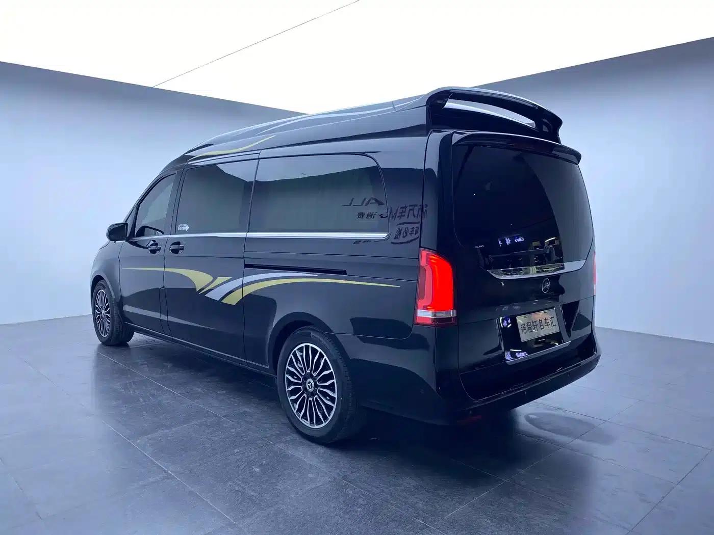 Mercedes-Benz V-Class 2018 V 260 L Premium Extended Edition (China VI Emission Standard) — миниатюра 6