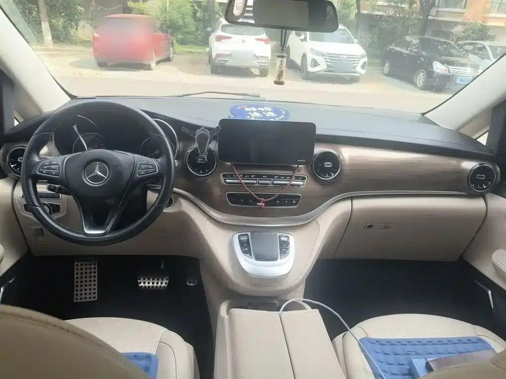 Mercedes-Benz V-Class 2020 V 260 Premium Edition — миниатюра 13