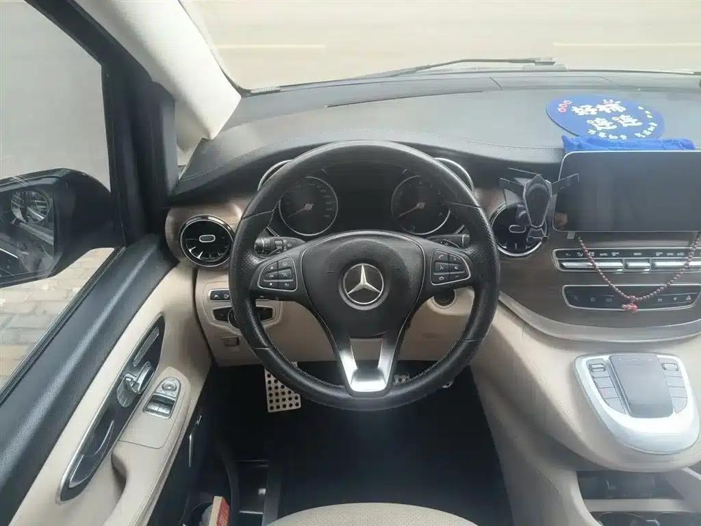 Mercedes-Benz V-Class 2020 V 260 Premium Edition — миниатюра 3