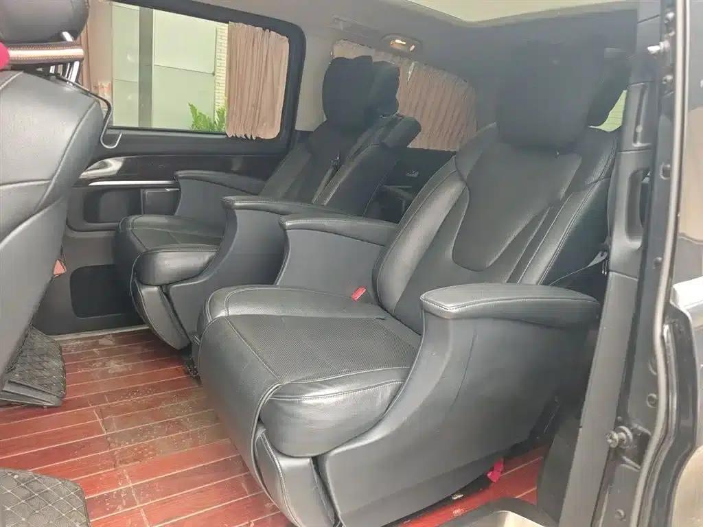 Mercedes-Benz V-Class 2018 V 260 Premium Edition (China VI Emission Standard) — миниатюра 15
