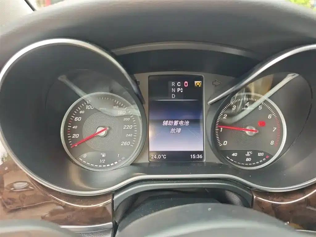 Mercedes-Benz V-Class 2018 V 260 Premium Edition (China VI Emission Standard) — миниатюра 4