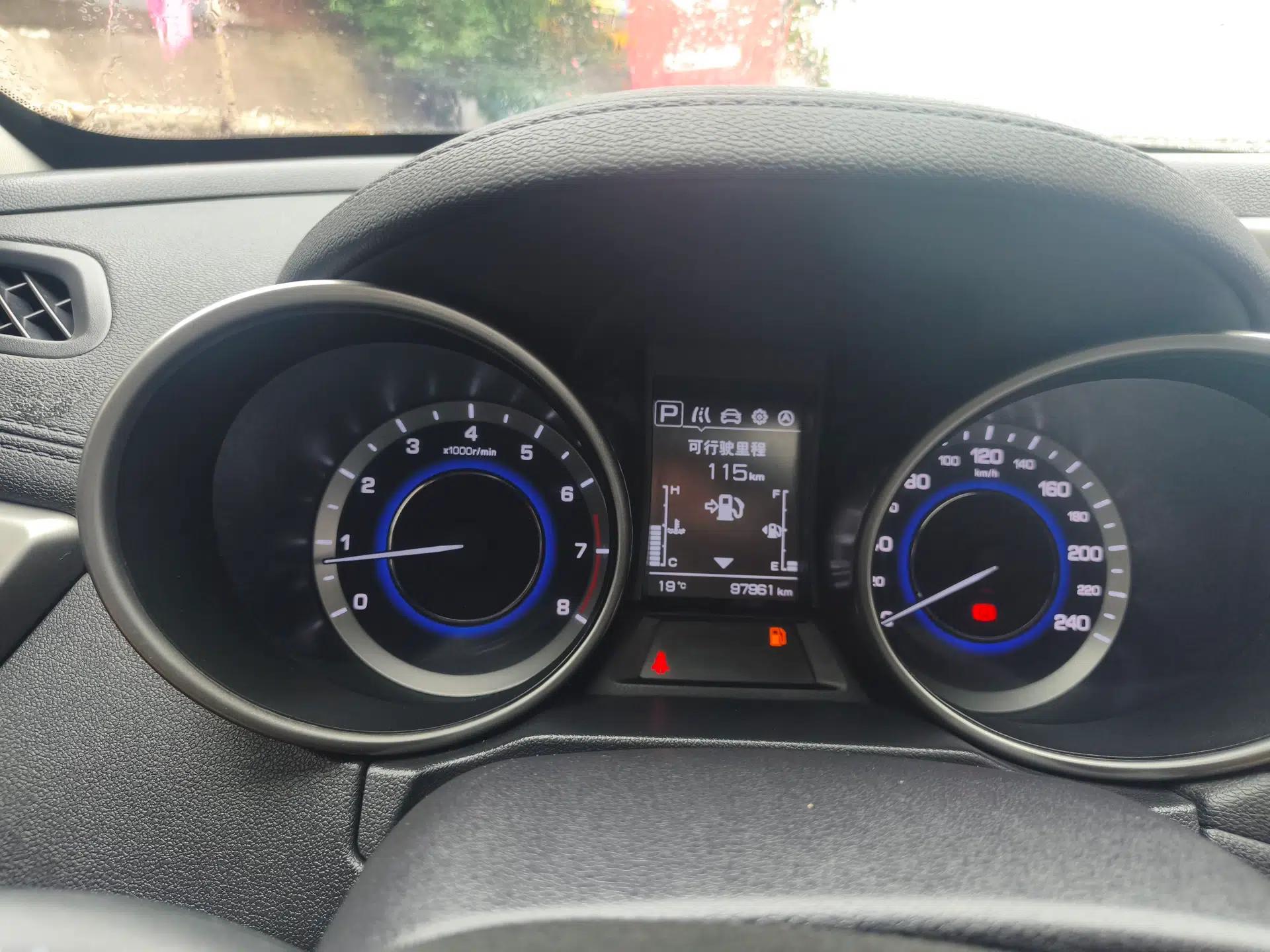 CHANGAN CS35 2017 1.6L Automatic Luxury Model — миниатюра 15