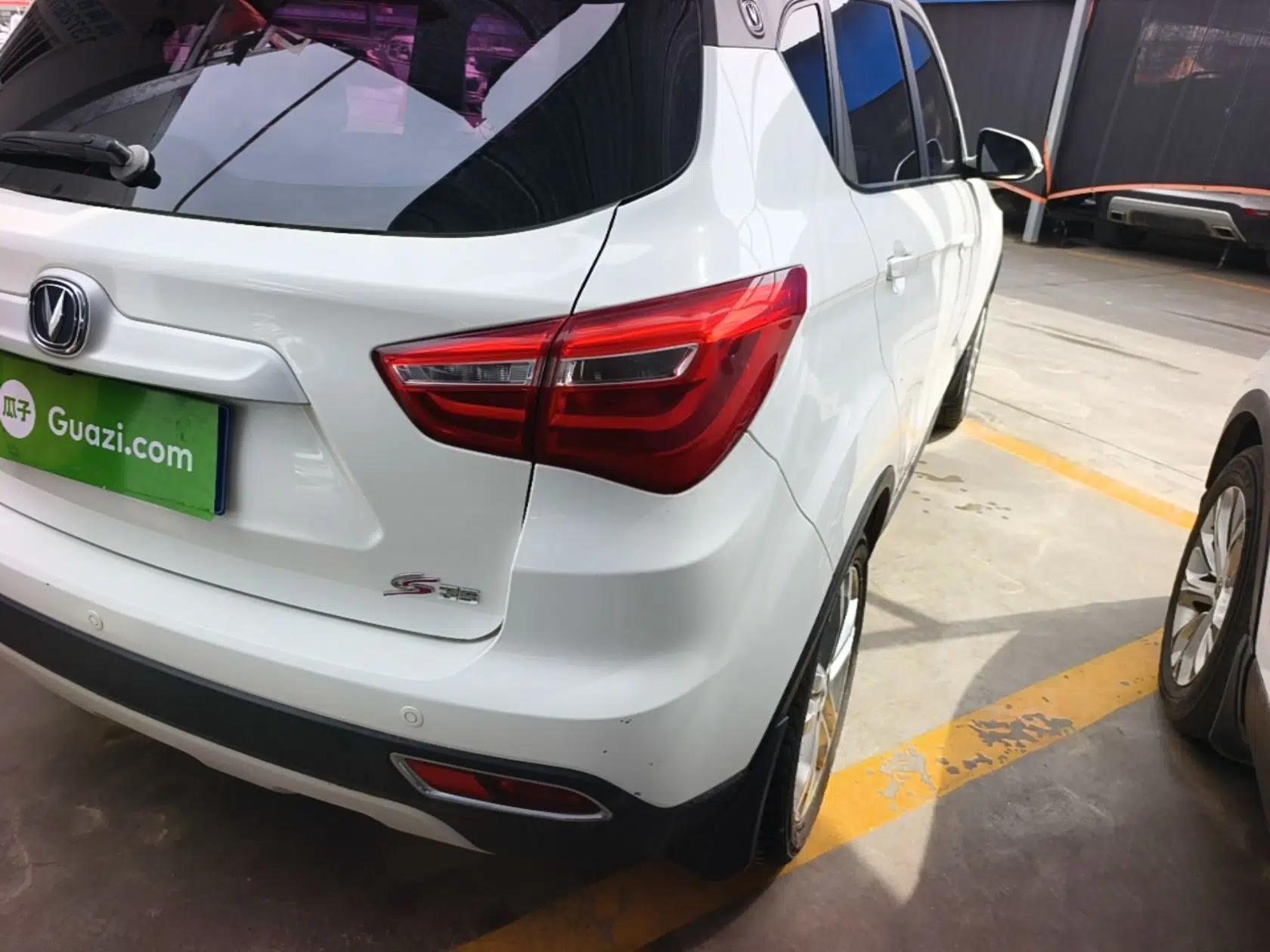 CHANGAN CS35 2017 1.6L Manual Luxury Model — миниатюра 7