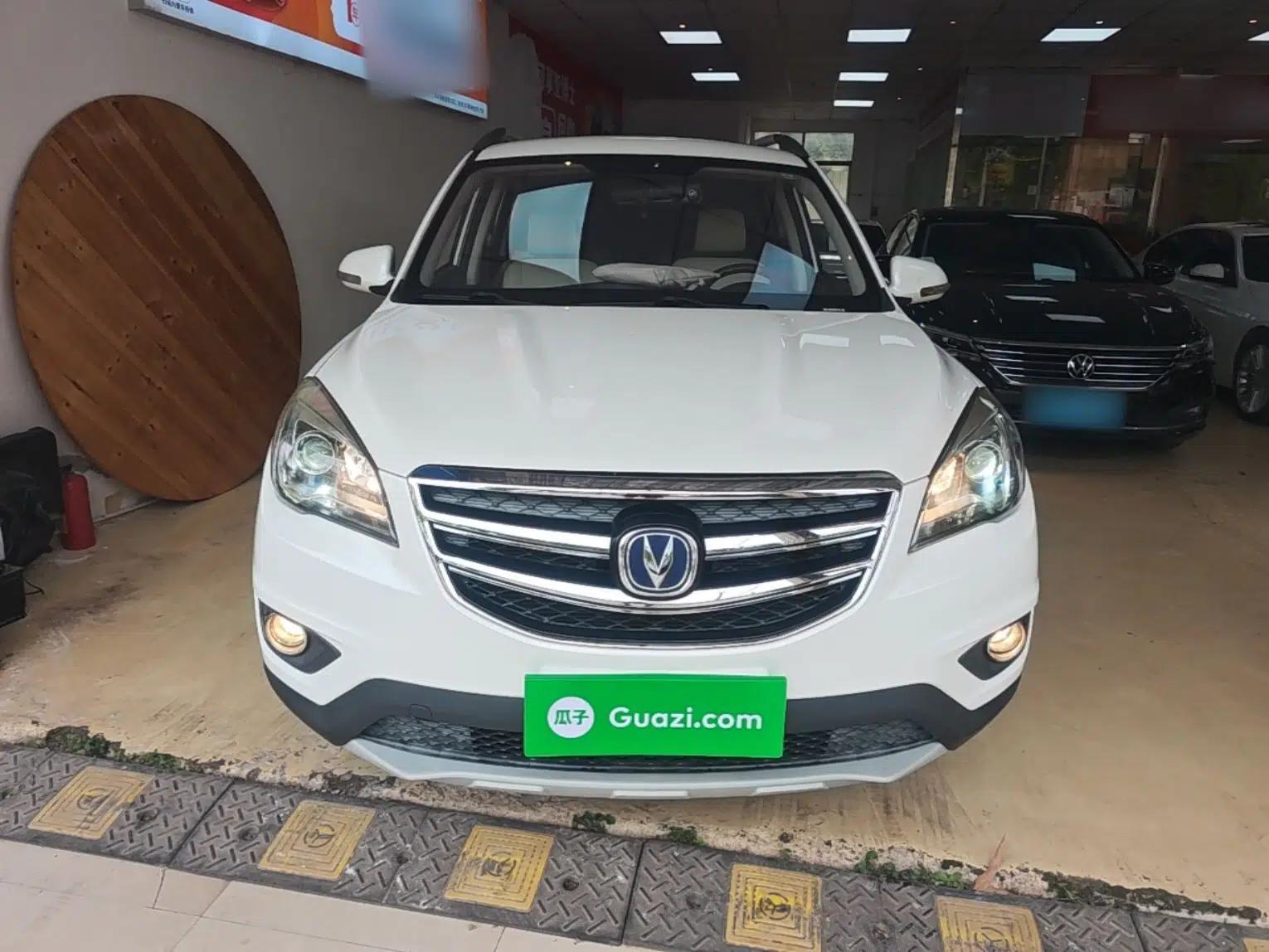 CHANGAN CS35 2017 1.6L Automatic Luxury Model — миниатюра 2