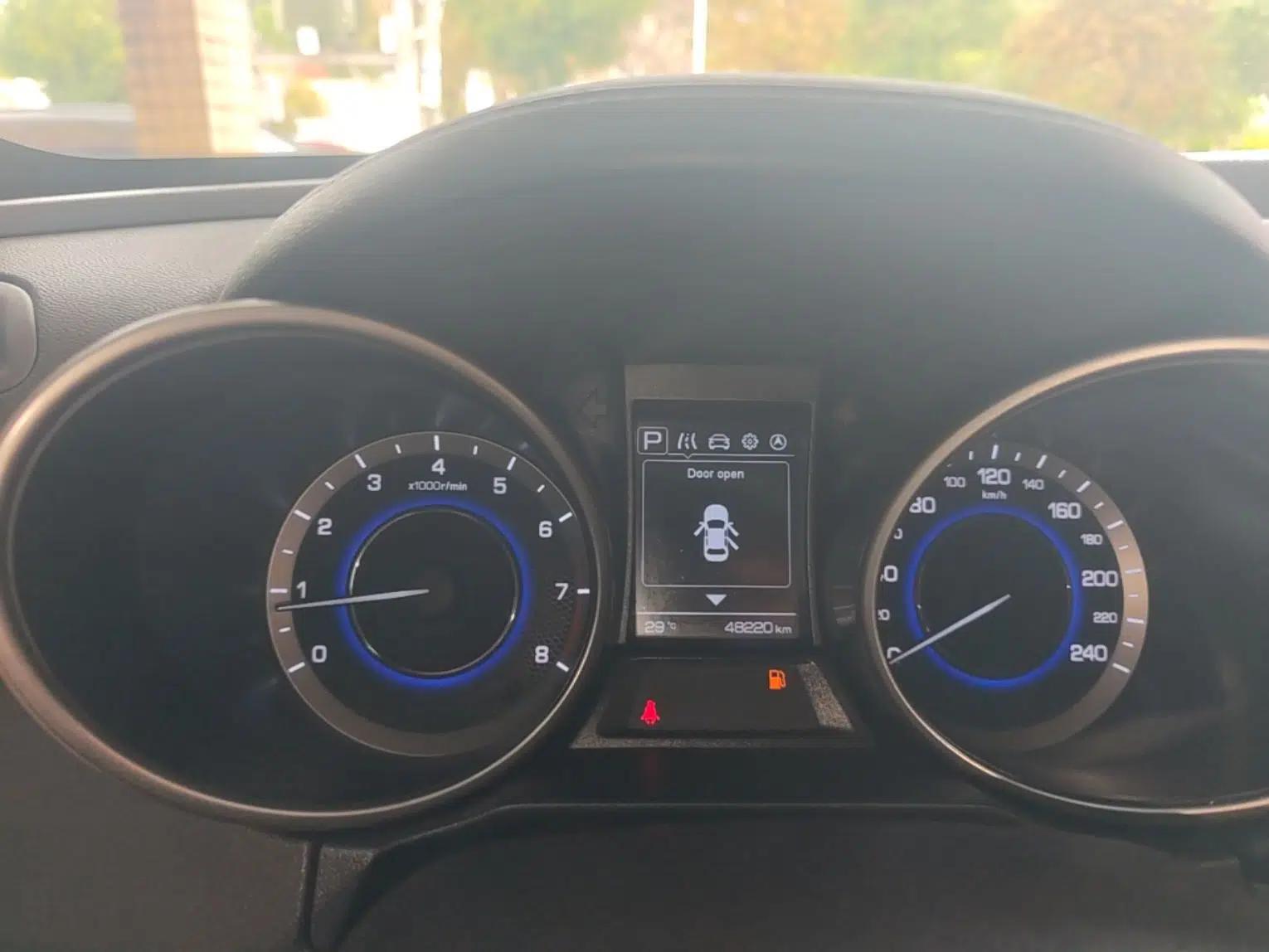 CHANGAN CS35 2017 1.6L Automatic Luxury Model — миниатюра 15