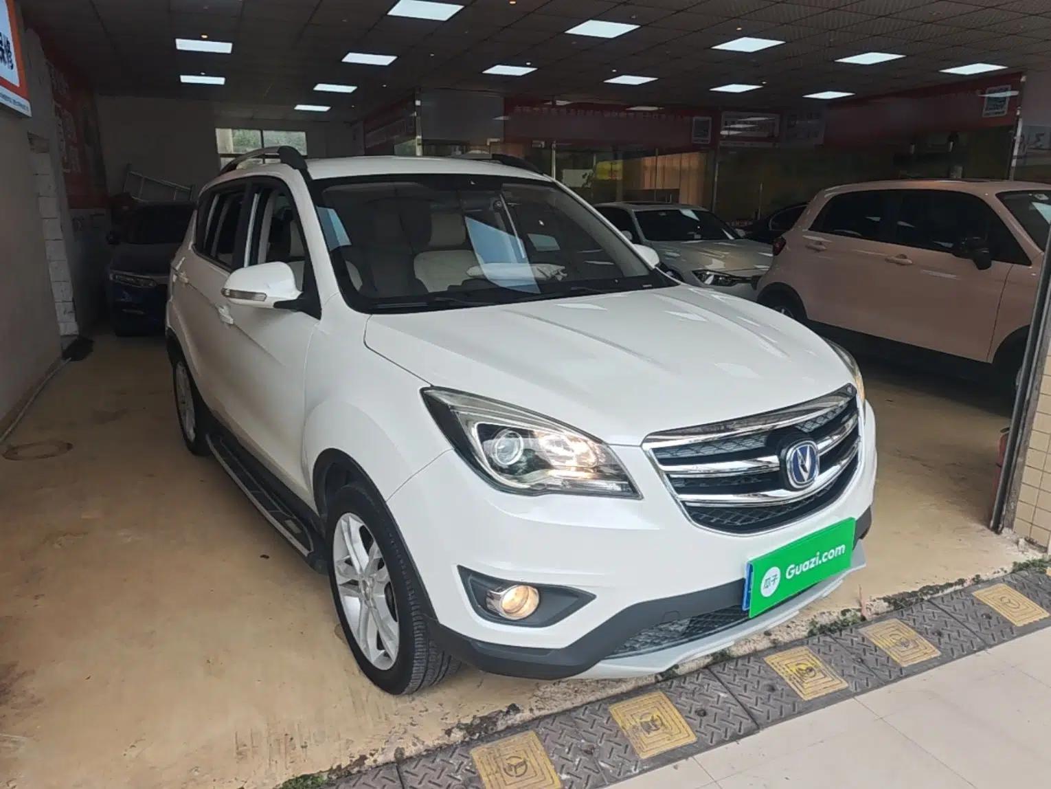 CHANGAN CS35 2017 1.6L Automatic Luxury Model — миниатюра 3