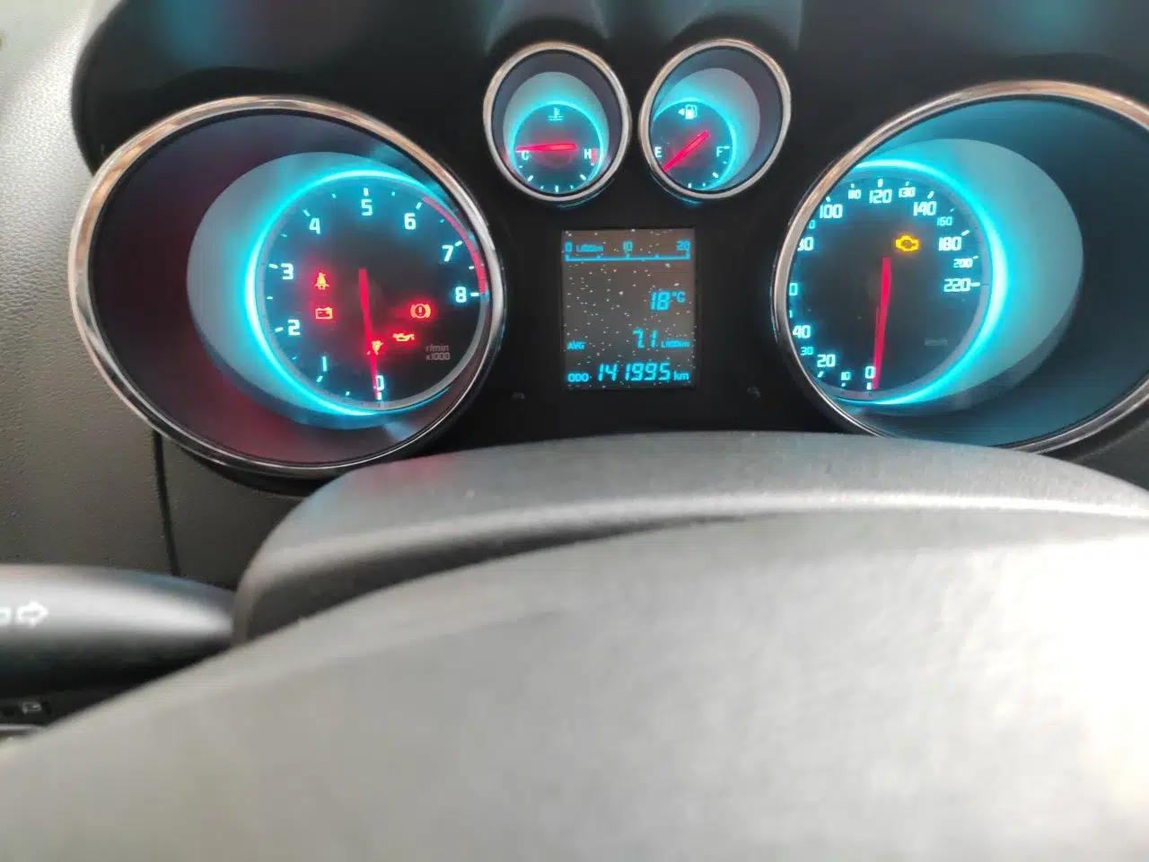 CHANGAN CS35 2012 1.6L Manual Luxury Model China IV Standard — миниатюра 13