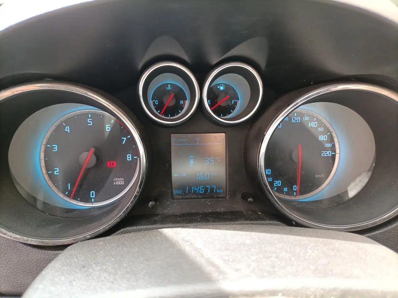 CHANGAN CS35 2014 1.6L Manual Luxury Model China IV Standard — миниатюра 12