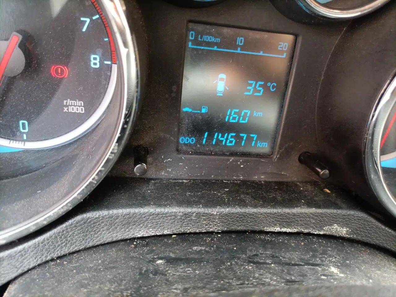 CHANGAN CS35 2014 1.6L Manual Luxury Model China IV Standard — миниатюра 13