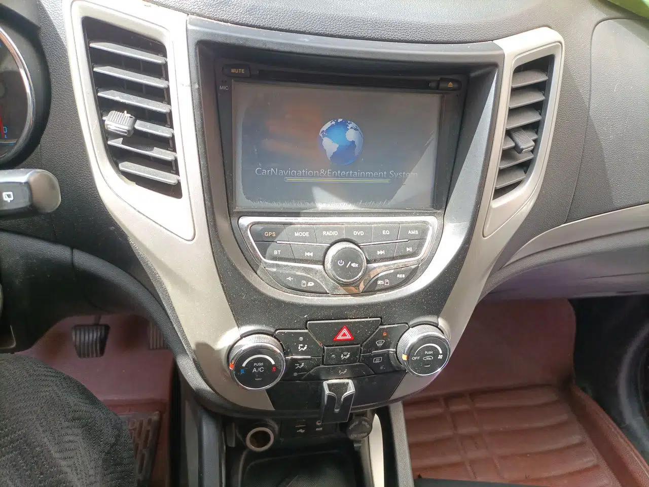 CHANGAN CS35 2014 1.6L Manual Luxury Model China IV Standard — миниатюра 14