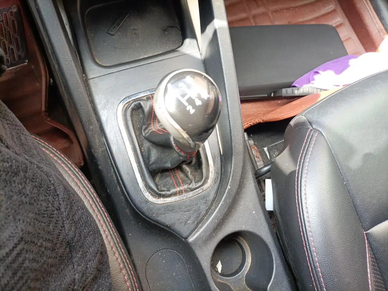 CHANGAN CS35 2014 1.6L Manual Luxury Model China IV Standard — миниатюра 15