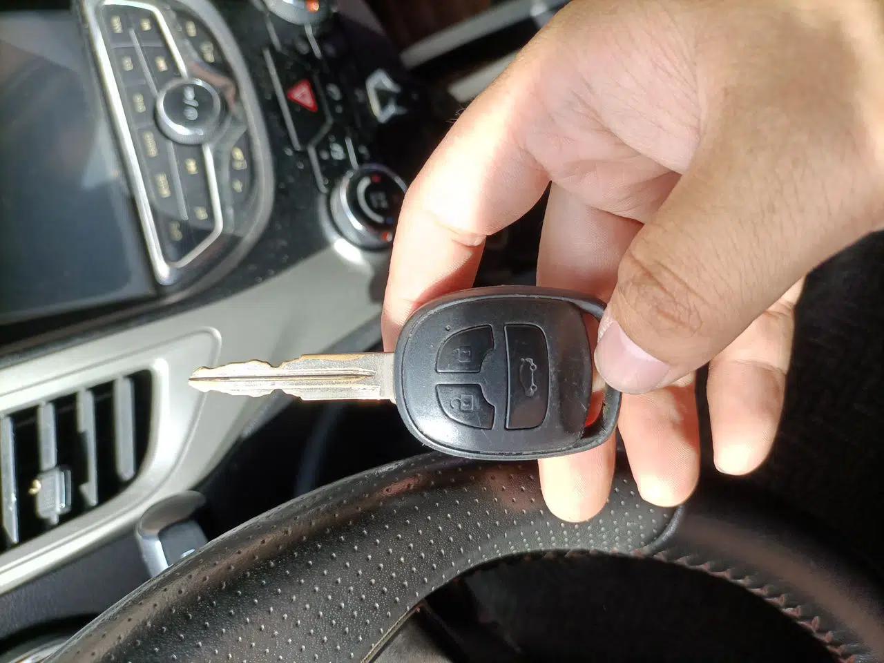 CHANGAN CS35 2014 1.6L Manual Luxury Model China IV Standard — миниатюра 9