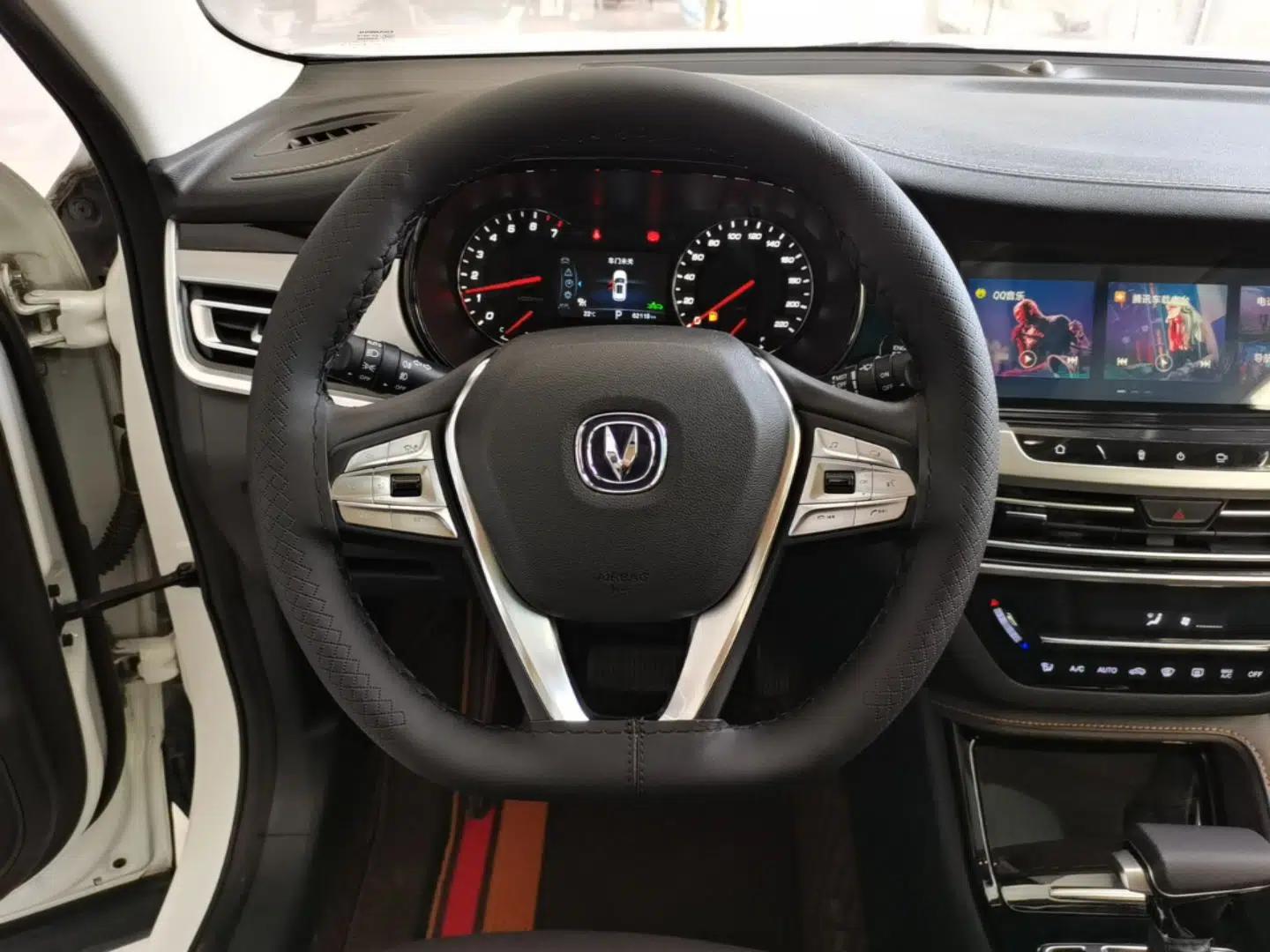 CHANGAN CS35PLUS 2018 1.6L Automatic Coolline Version China V Standard — миниатюра 14