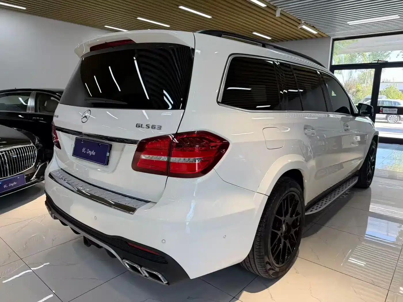 2017 Mercedes-Benz GLS 400 4MATIC Luxury — миниатюра 4