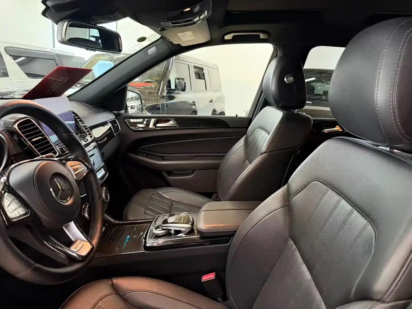 2017 Mercedes-Benz GLS 400 4MATIC Luxury — миниатюра 9