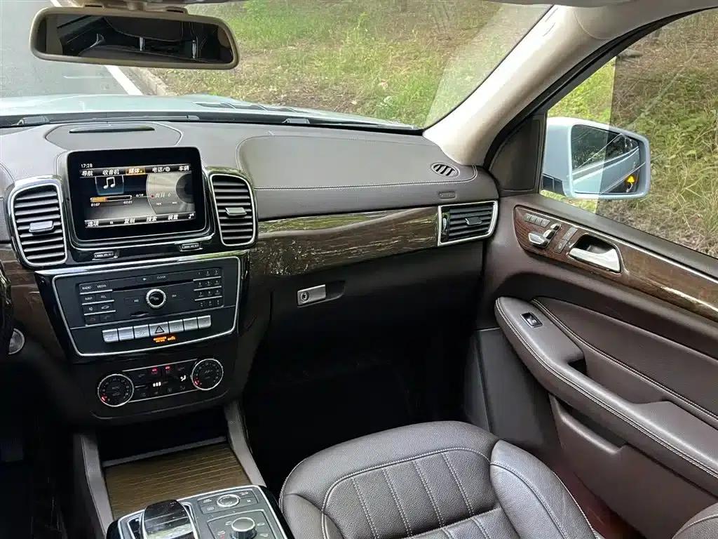 2018 Mercedes-Benz GLS 400 4MATIC Dynamic — миниатюра 9