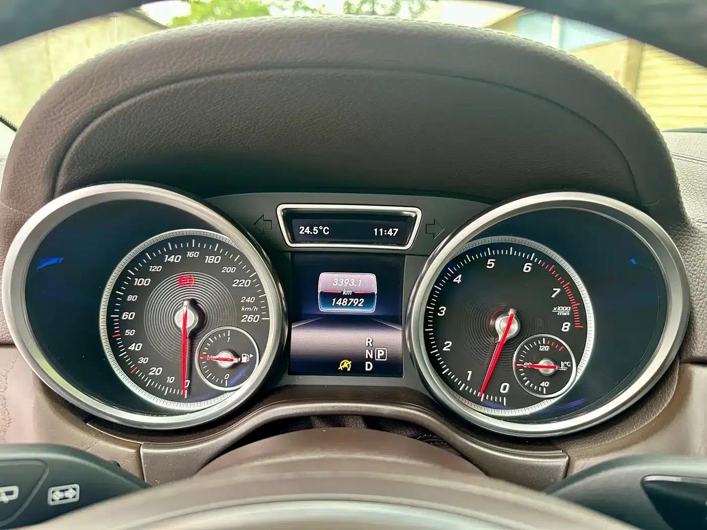 2016 Mercedes-Benz GLS 400 4MATIC Dynamic — миниатюра 28