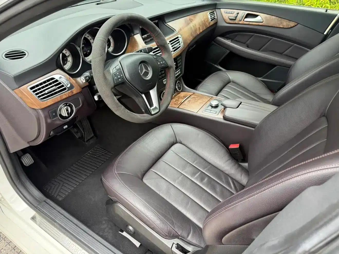 2012 Mercedes-Benz CLS 300 CGI — миниатюра 15