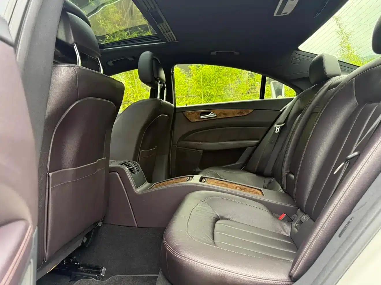 2012 Mercedes-Benz CLS 300 CGI — миниатюра 19
