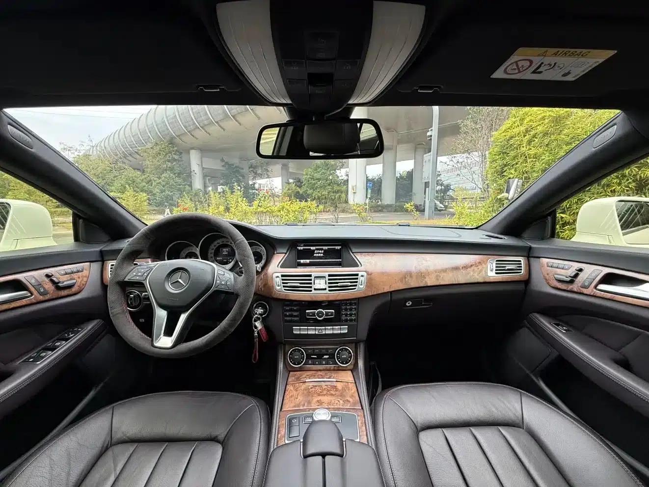 2012 Mercedes-Benz CLS 300 CGI — миниатюра 8
