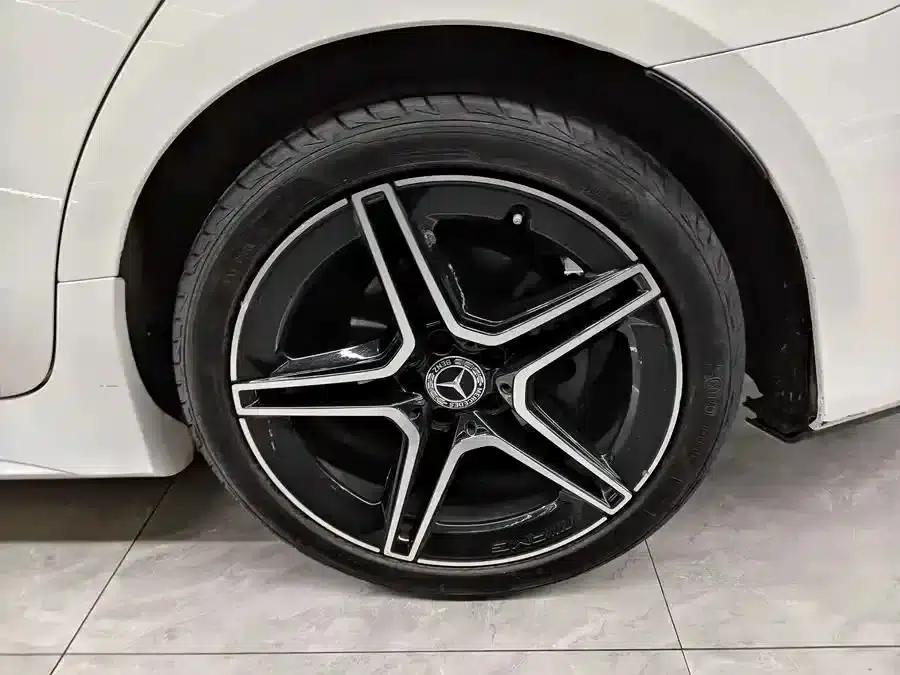 Mercedes-Benz CLS 2023 CLS 300 Dynamic — миниатюра 14