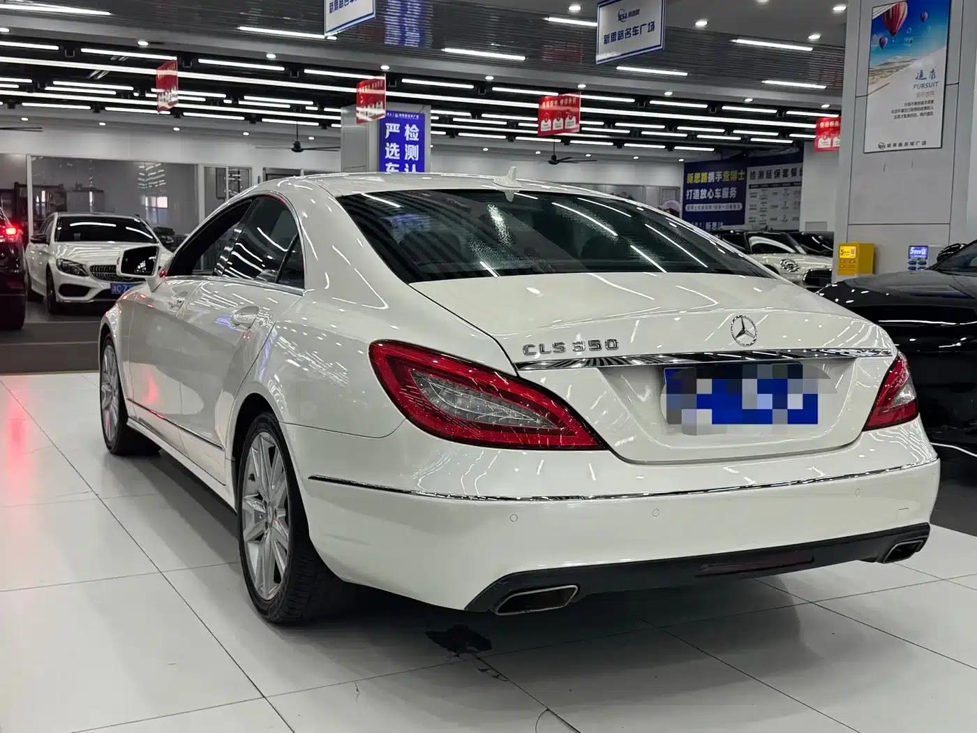 2012 Mercedes-Benz CLS 300 CGI — миниатюра 11