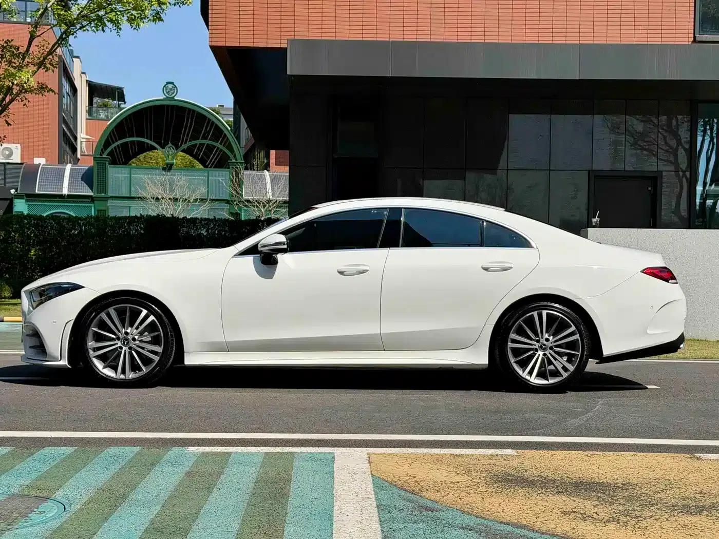 Mercedes-Benz CLS 2020 CLS 300 Dynamic — миниатюра 3