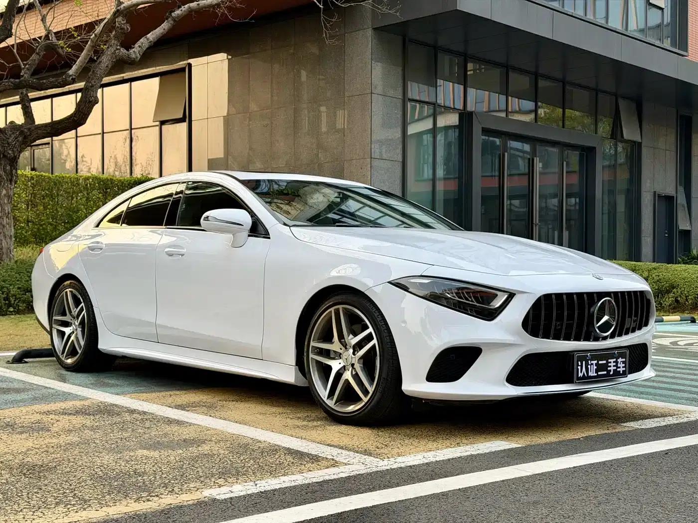 2020 Mercedes-Benz CLS 260 — миниатюра 3