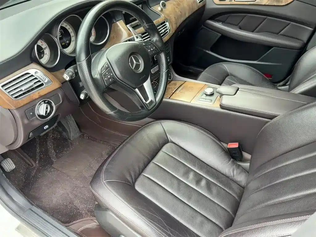 2012 Mercedes-Benz CLS 300 CGI — миниатюра 6