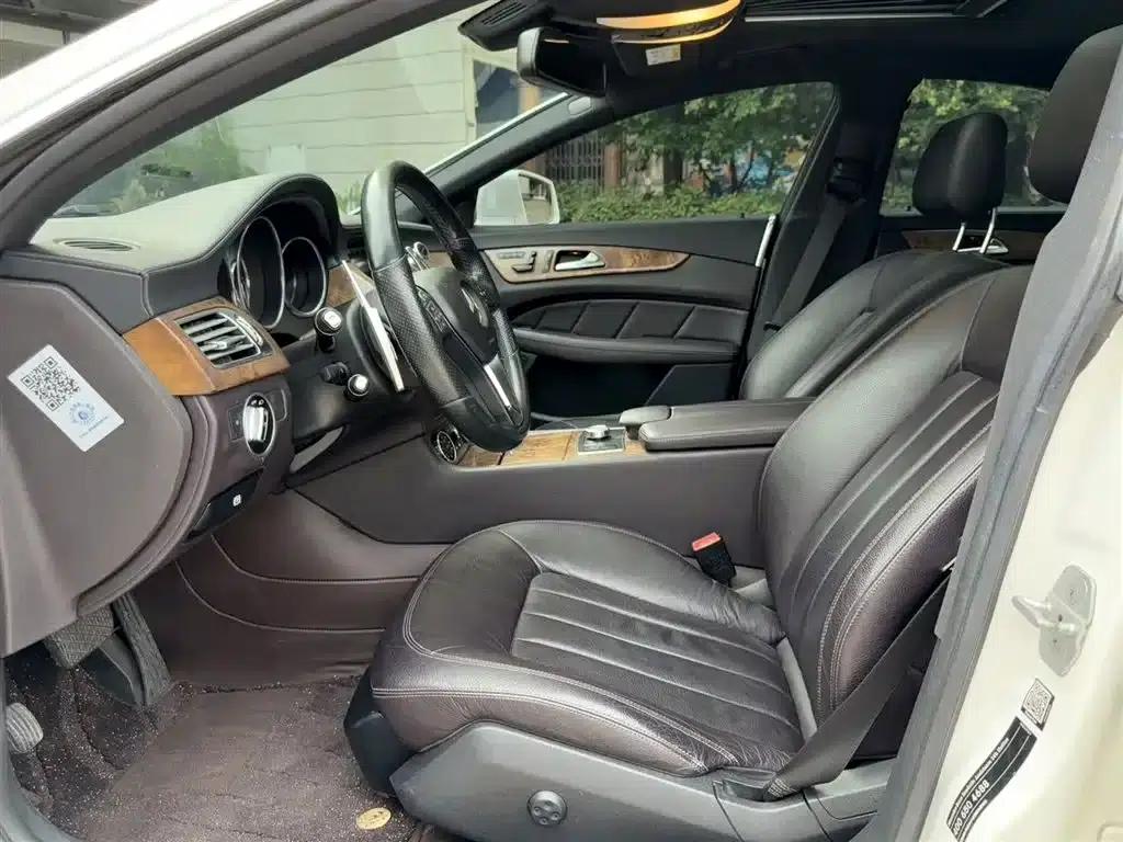 2012 Mercedes-Benz CLS 300 CGI — миниатюра 7