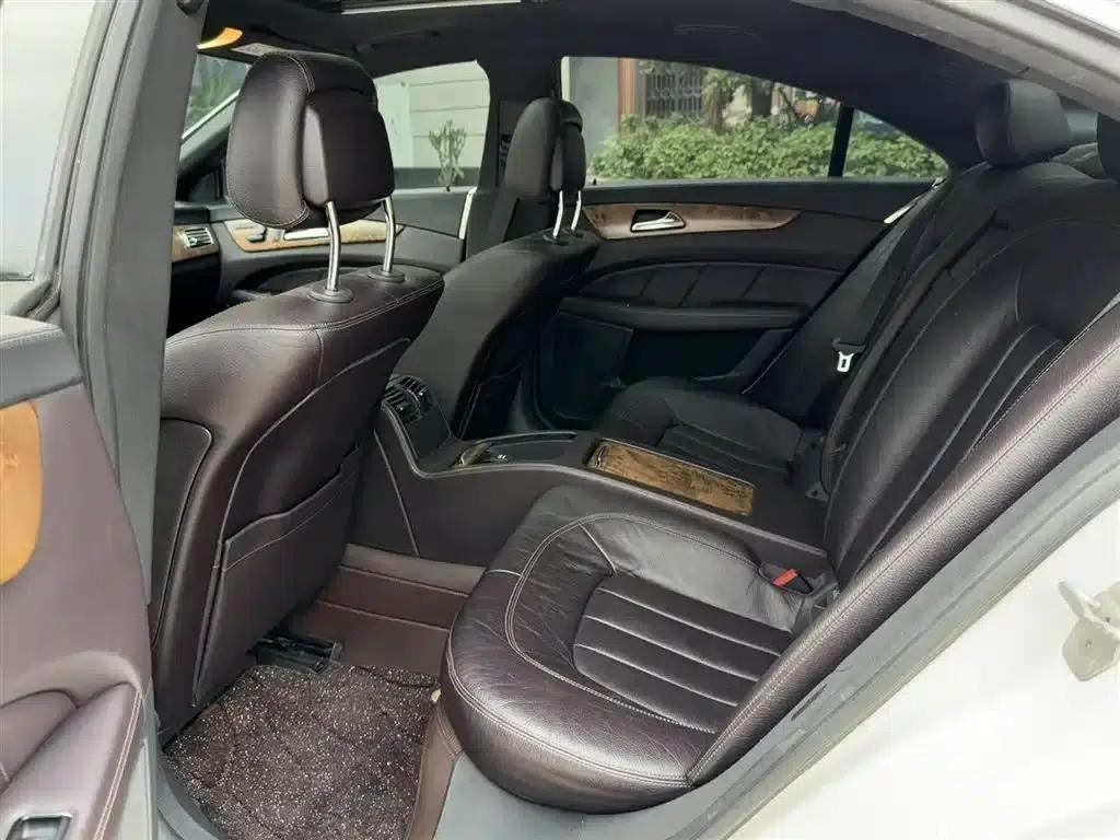 2012 Mercedes-Benz CLS 300 CGI — миниатюра 8