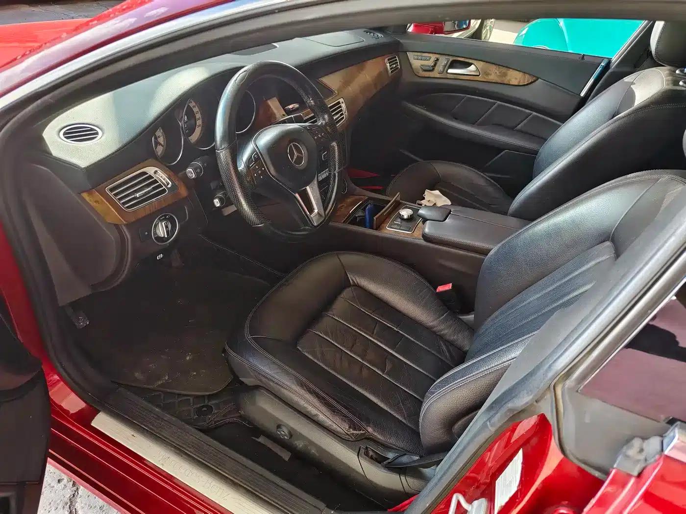 2012 Mercedes-Benz CLS 300 CGI — миниатюра 4