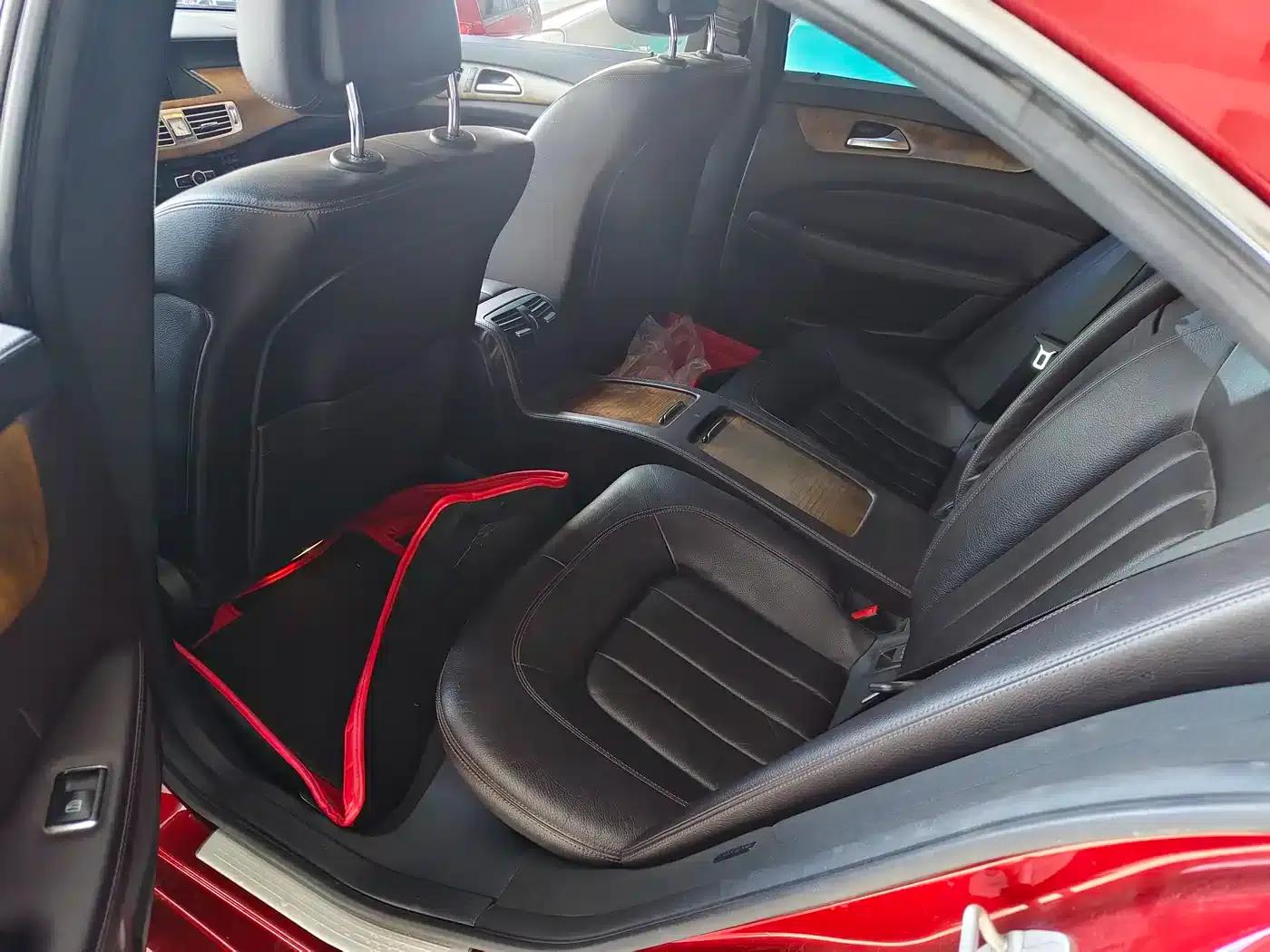 2012 Mercedes-Benz CLS 300 CGI — миниатюра 5