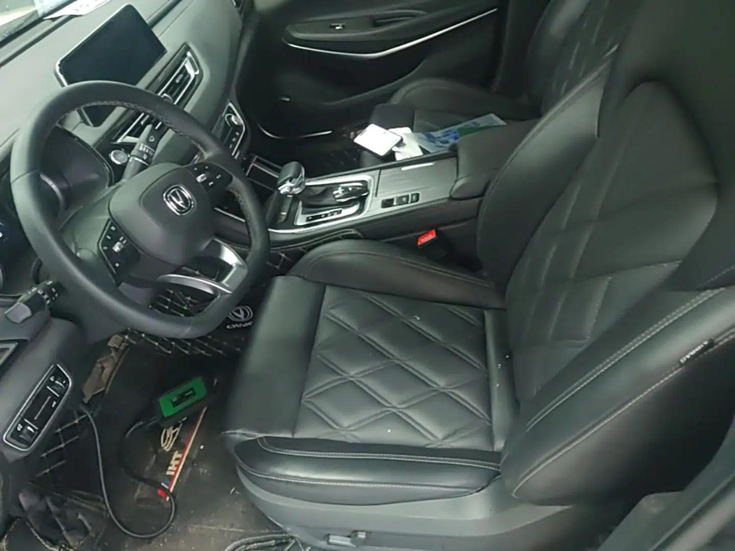 CHANGAN Ruicheng CC 2022 Blue Whale Edition 1.5T DCT Luxury Model — миниатюра 18